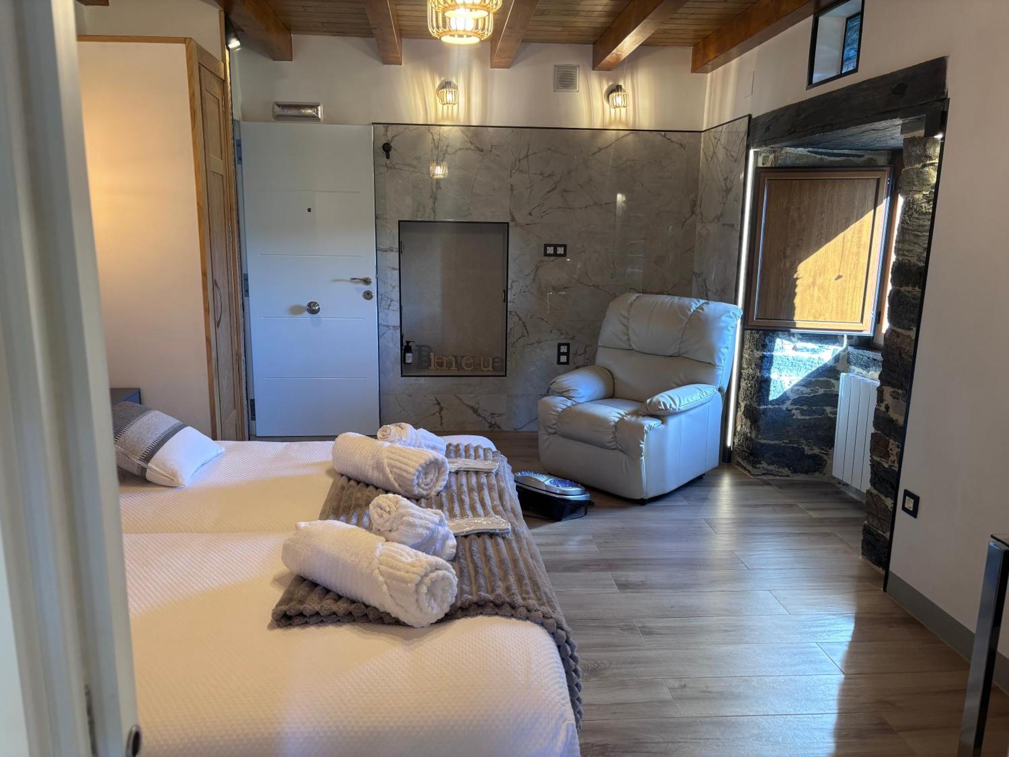 Вилла 27A01 Casa Uria - Cam. Santiago Berducedo Экстерьер фото