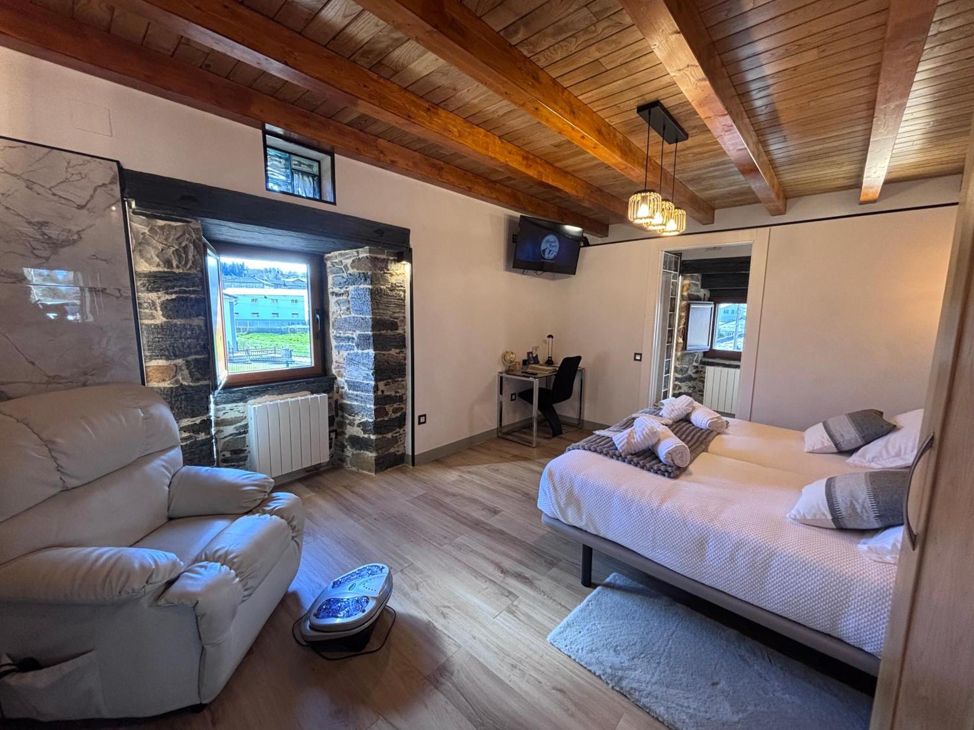 Вилла 27A01 Casa Uria - Cam. Santiago Berducedo Экстерьер фото